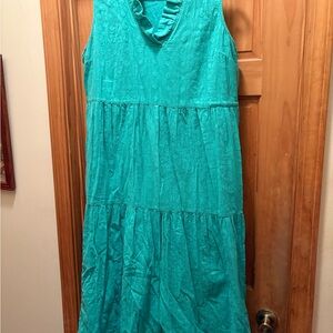 crown & ivy Sleeveless Tiered Maxi Dress in Teal